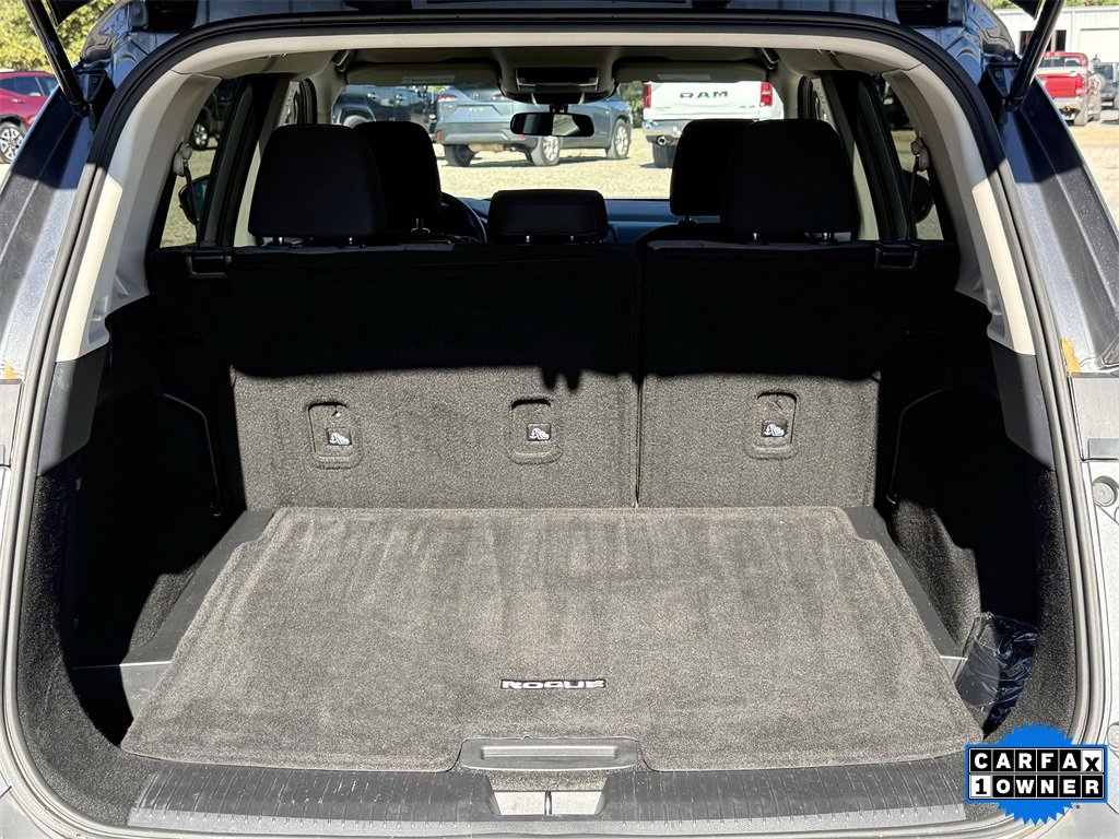 Used 2022 Nissan Rogue SV image 34
