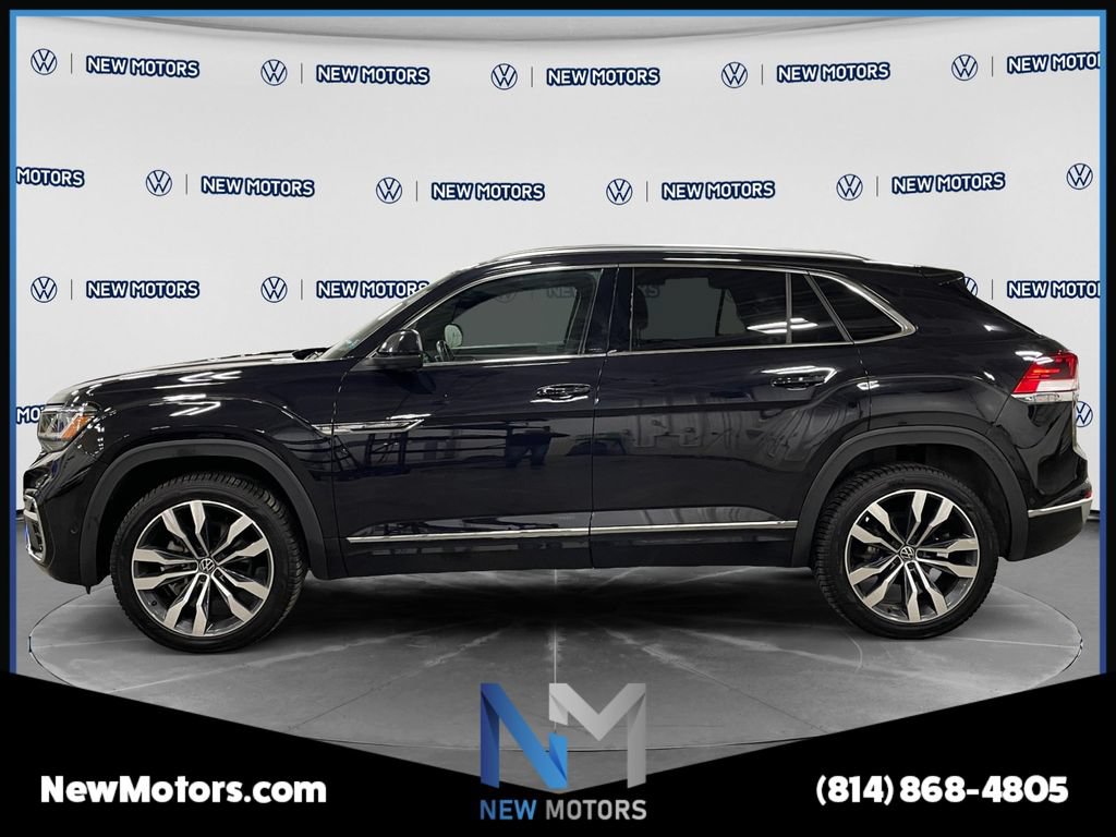 Used 2023 Volkswagen Atlas Cross Sport SEL Premium R-Line AWD/4WD image 2