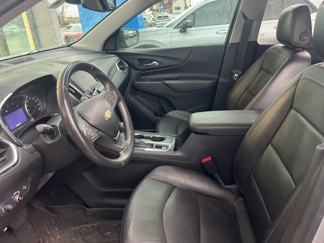 Used 2020 Chevrolet Equinox LT w/ Sport Edition image 18