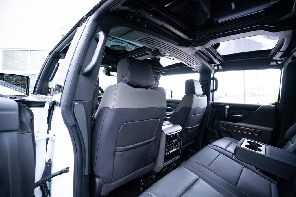 Used 2025 GMC Hummer EV 2X AWD/4WD image 46