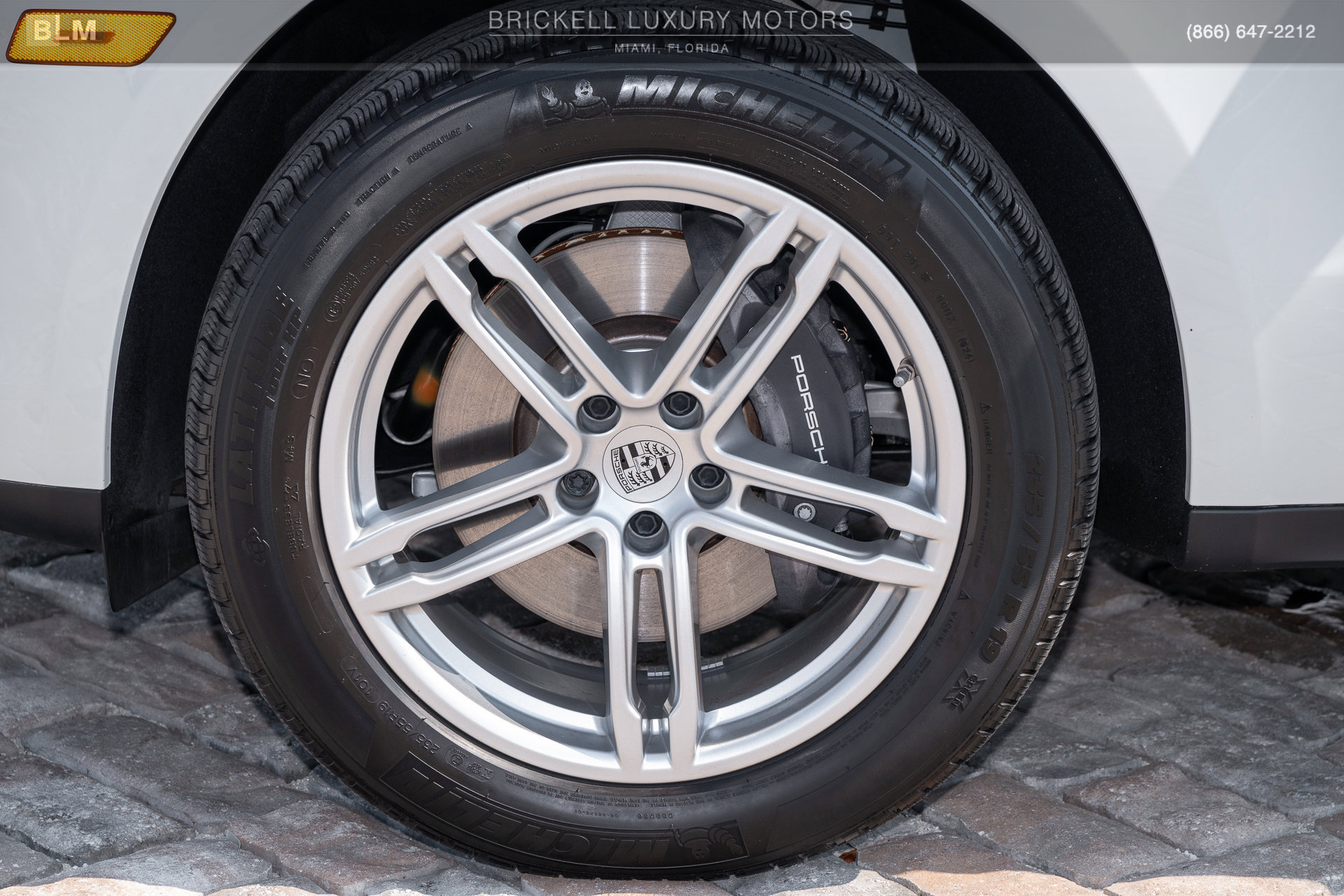 Used 2024 Porsche Macan w/ Premium Plus Package AWD/4WD image 47