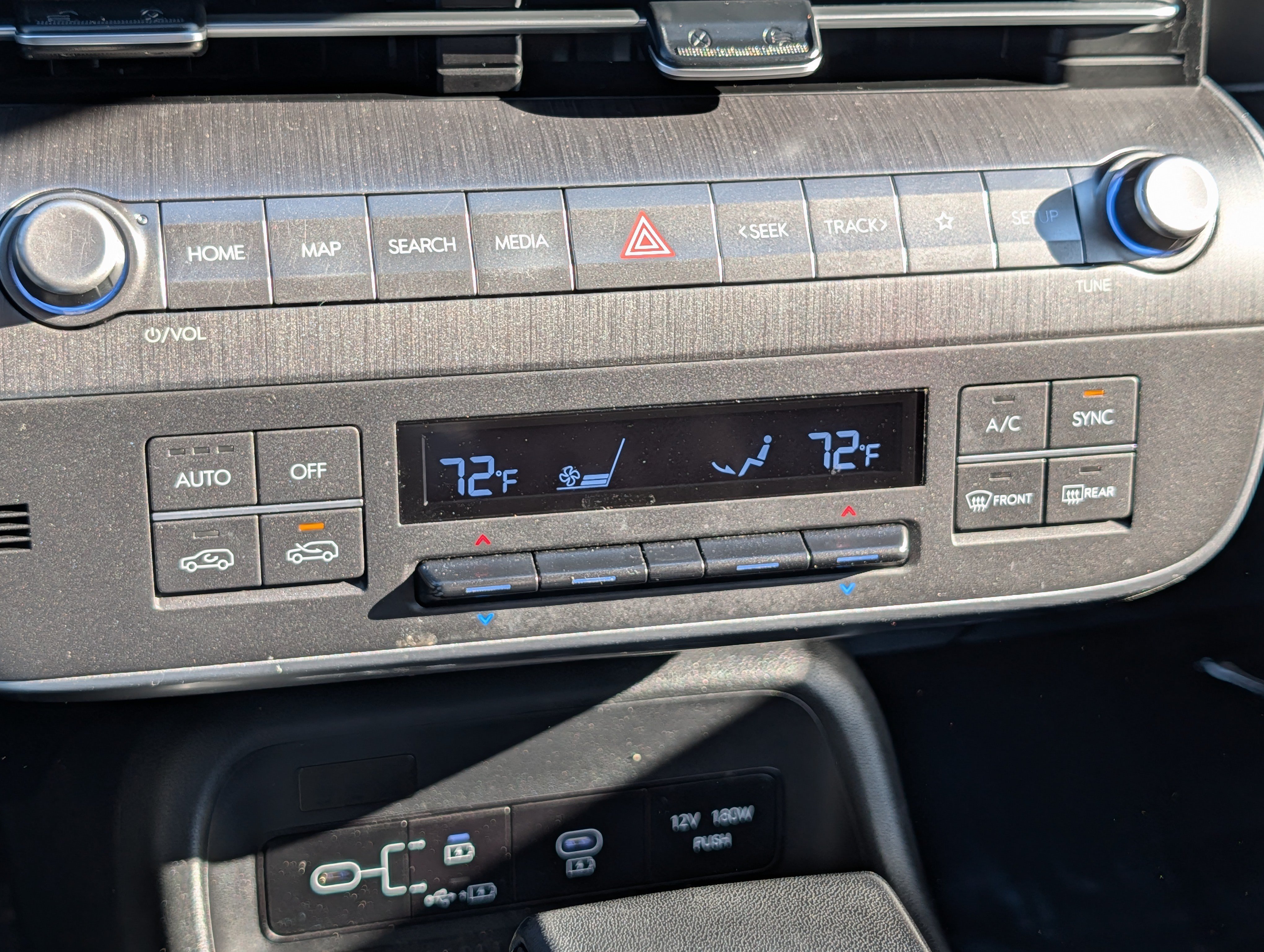 Certified 2024 Hyundai Kona SEL AWD/4WD image 23