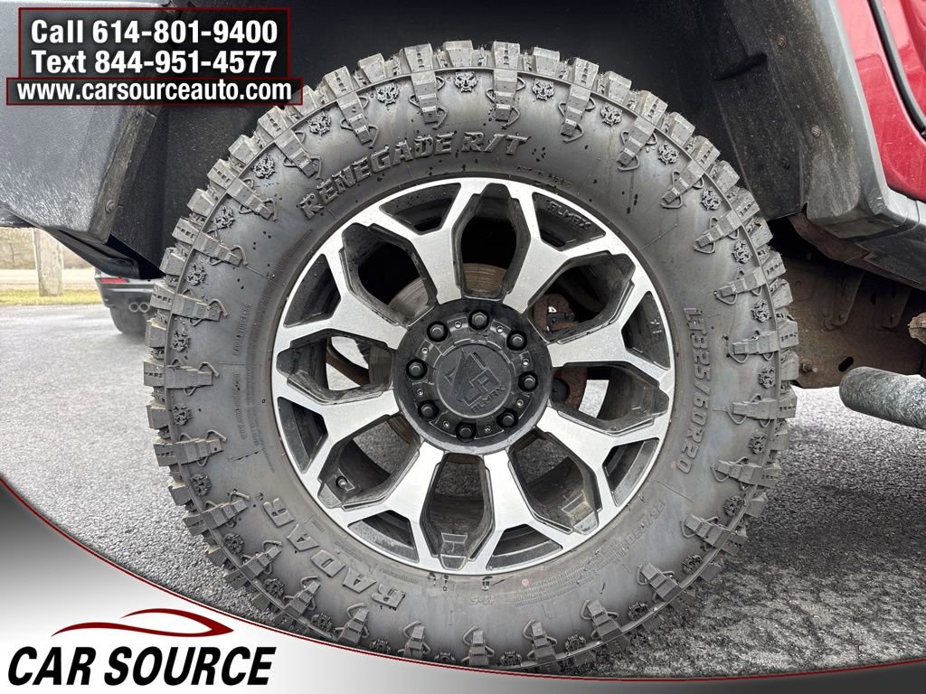 Used 2004 HUMMER H2 w/ Preferred Equipment Group image 28