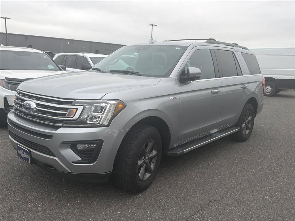 Used 2021 Ford Expedition XLT AWD/4WD image 2