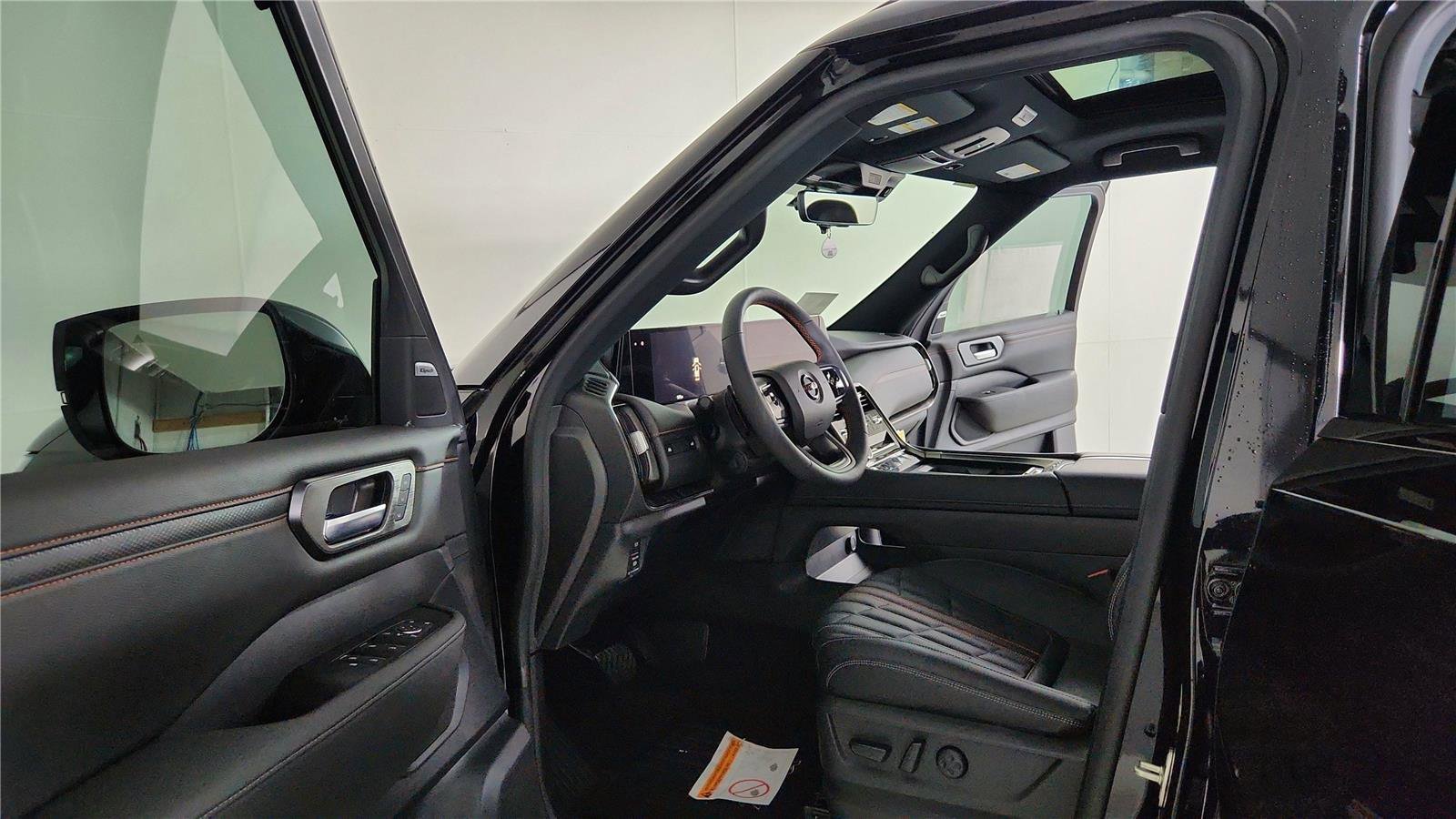 New 2025 Nissan Armada PRO-4X w/ Pro-4X Premium Package image 15