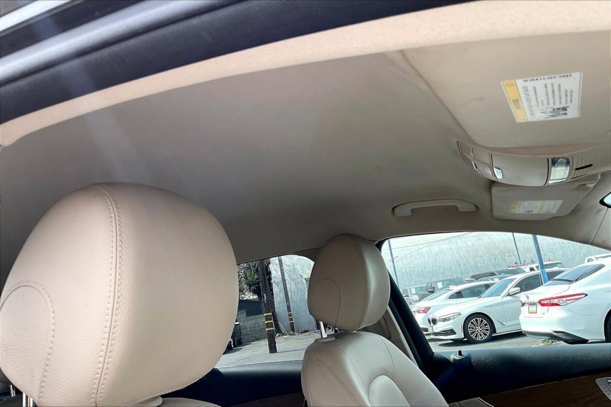 Used 2018 Mercedes-Benz GLC 300 w/ Premium Package image 22