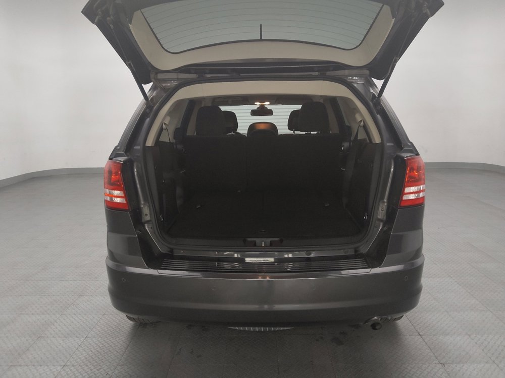 Used 2020 Dodge Journey SE w/ Blacktop Package FWD image 29