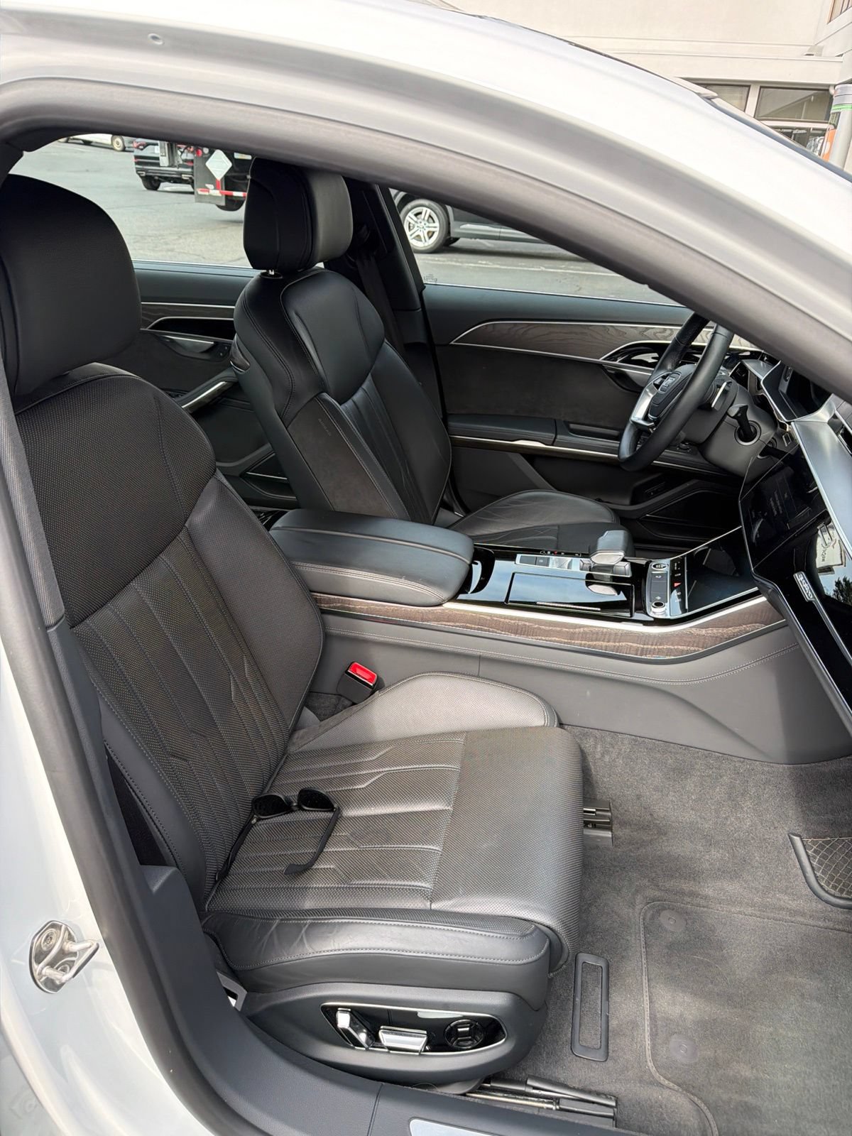 Used 2021 Audi A8 L 4.0T AWD/4WD image 13