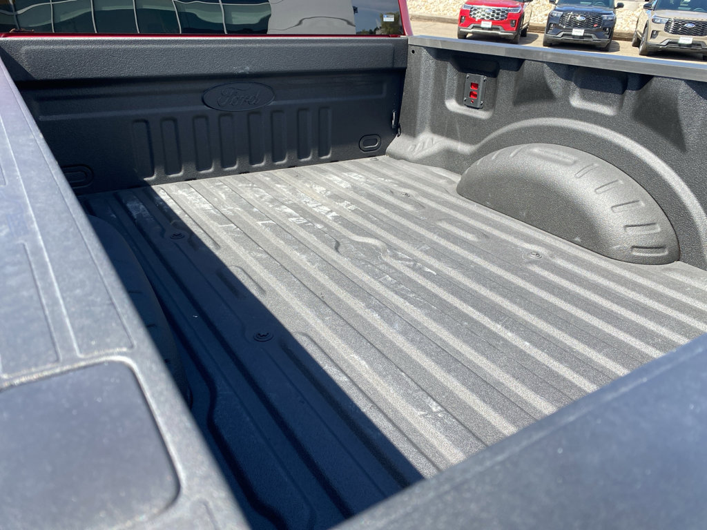 Used 2024 Ford F250 Lariat w/ FX4 Off-Road Package image 5