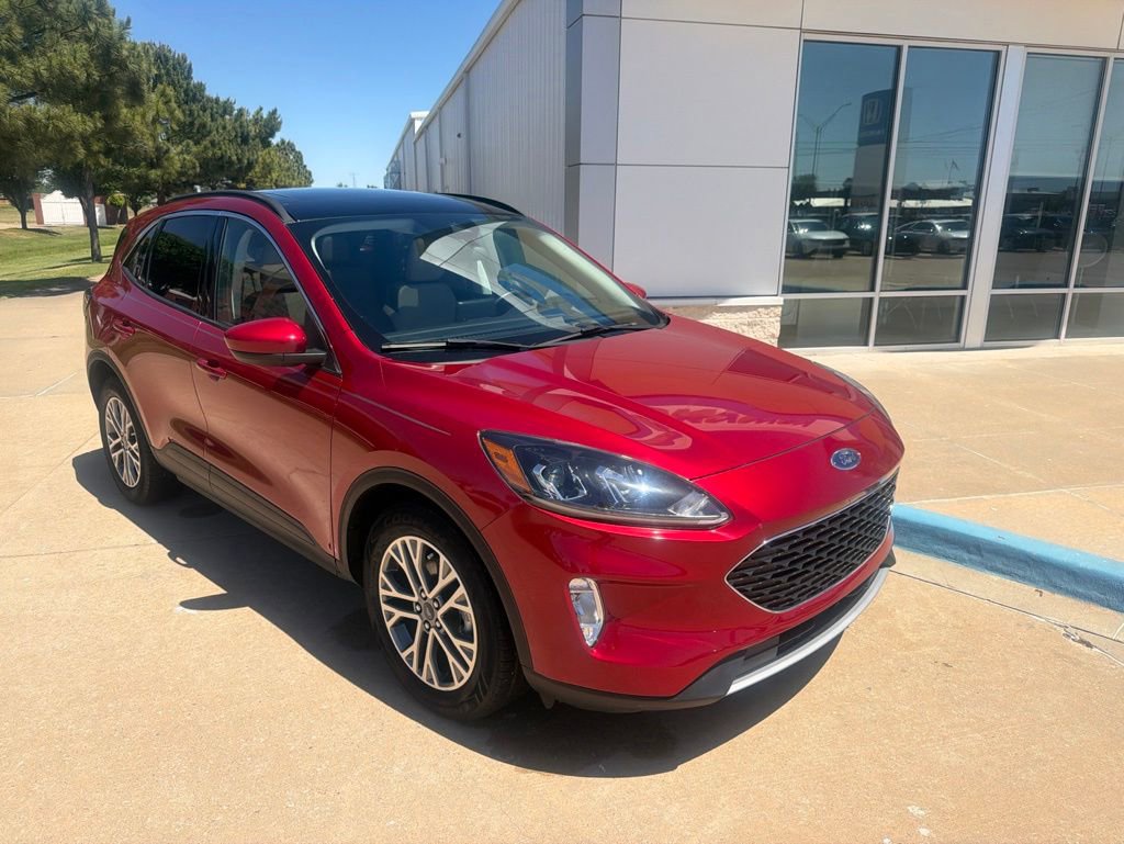 Used 2022 Ford Escape SEL FWD image 2