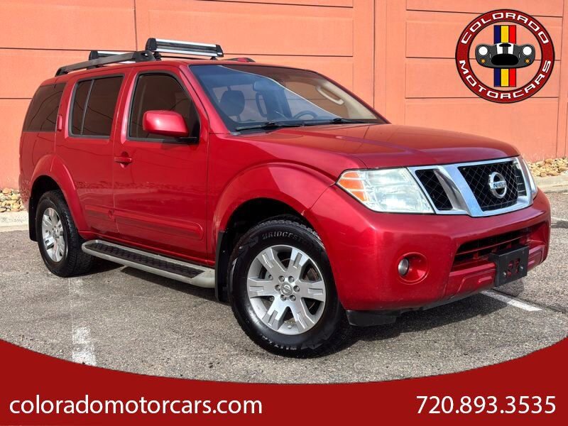 Used 2010 Nissan Pathfinder SE w/ SE Premium Journey Pkg image 1
