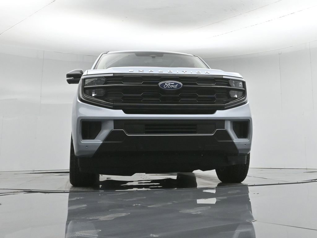 Used 2025 Ford Expedition Active image 54