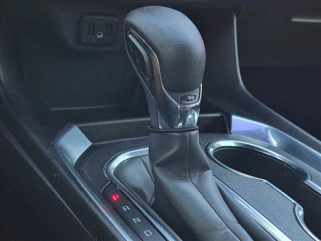 Used 2022 Chevrolet Traverse LS FWD image 15