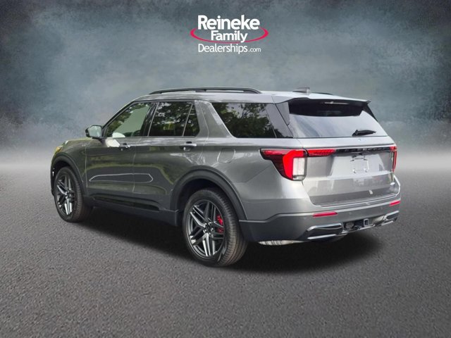 New 2026 Ford Explorer ST-Line w/ ST-Line Street Pack AWD/4WD image 8