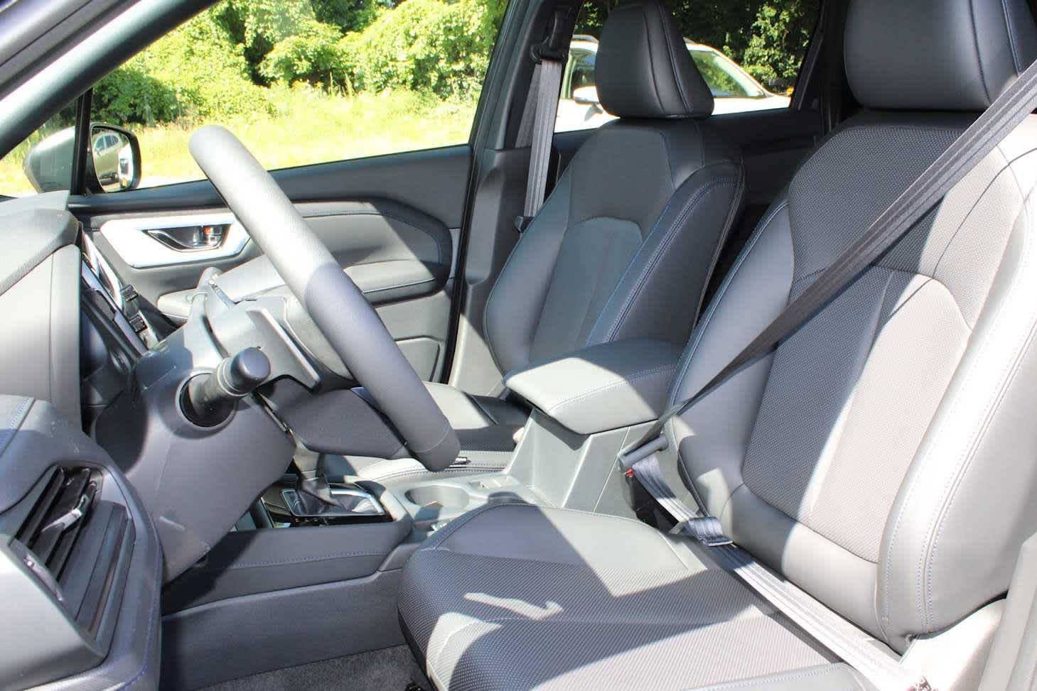 Used 2025 Subaru Forester Limited image 18