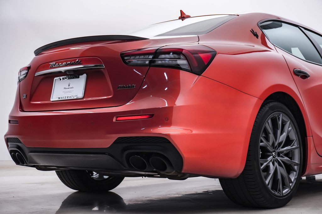 Certified 2022 Maserati Ghibli Modena Q4 image 12