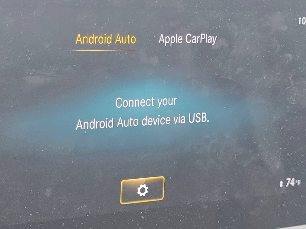 Used 2022 Mercedes-Benz GLC 300 4MATIC image 4