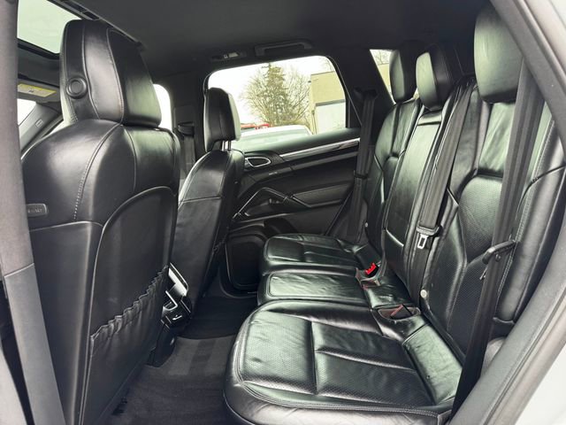 Used 2012 Porsche Cayenne S AWD/4WD image 15