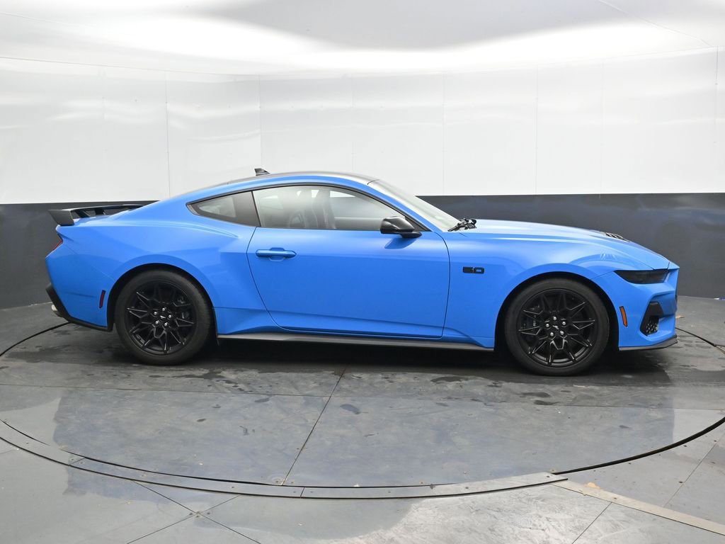 Used 2024 Ford Mustang GT Premium w/ GT Performance Package RWD image 3