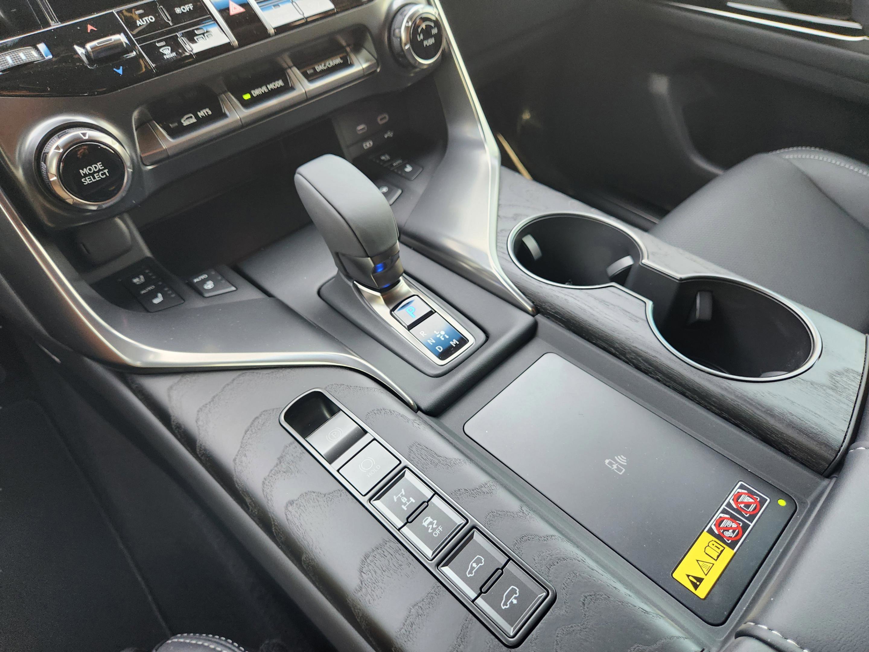 New 2026 Lexus LX 700h Luxury AWD/4WD image 15