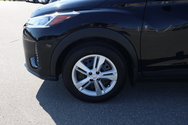 New 2025 Nissan Kicks Play S image 11