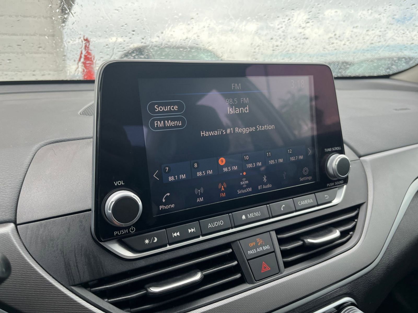 Used 2025 Nissan Altima 2.5 SR image 17