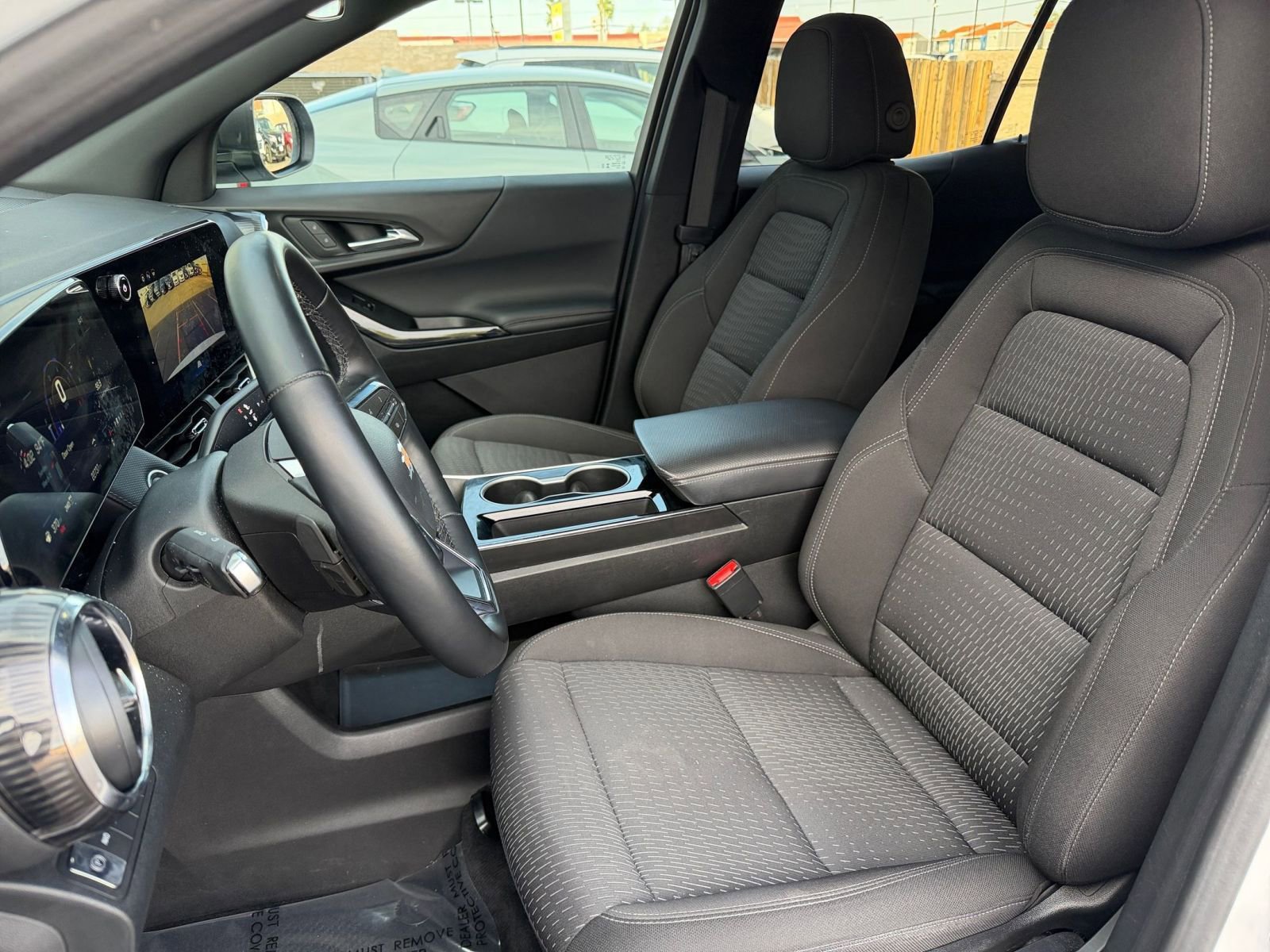 Used 2025 Chevrolet Equinox LT AWD/4WD image 37