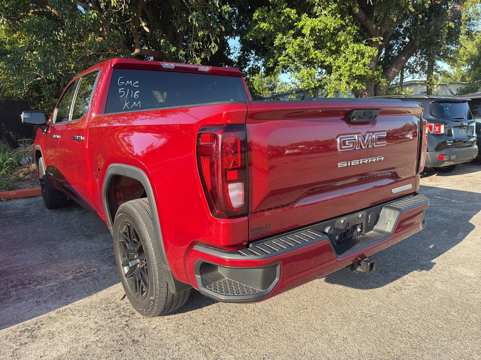 Used 2023 GMC Sierra 1500 Elevation RWD image 10