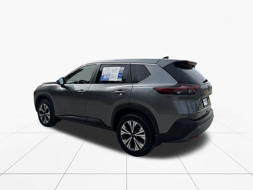 Used 2023 Nissan Rogue SV image 6