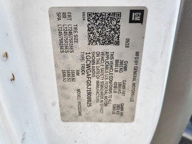 Used 2018 Chevrolet Express 2500 w/ Driver Convenience Package RWD image 28