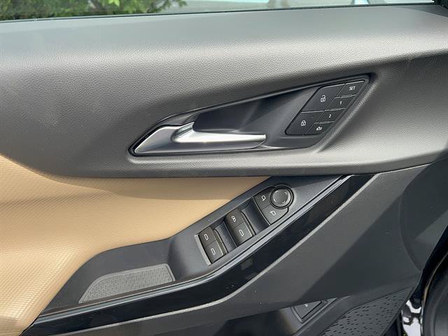 New 2026 Chevrolet Equinox ACTIV w/ Convenience Package III AWD/4WD image 17
