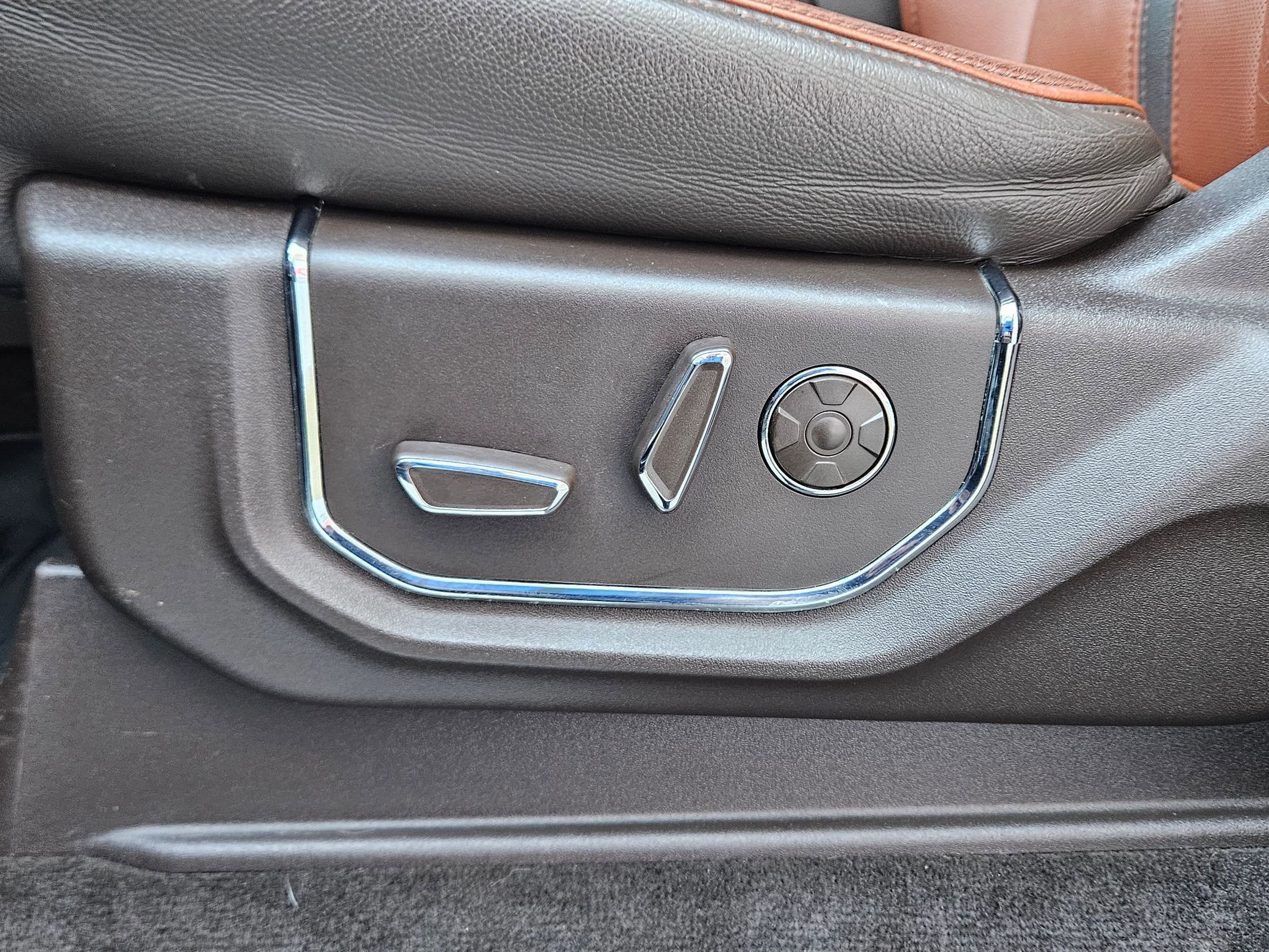 Used 2018 Ford F150 King Ranch w/ Equipment Group 601A Luxury image 20