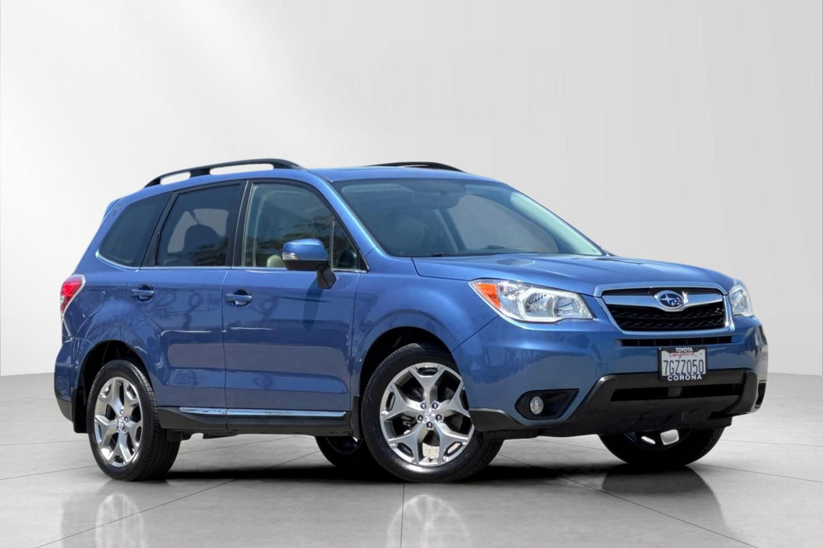 Used 2015 Subaru Forester 2.5i Touring AWD/4WD image 1