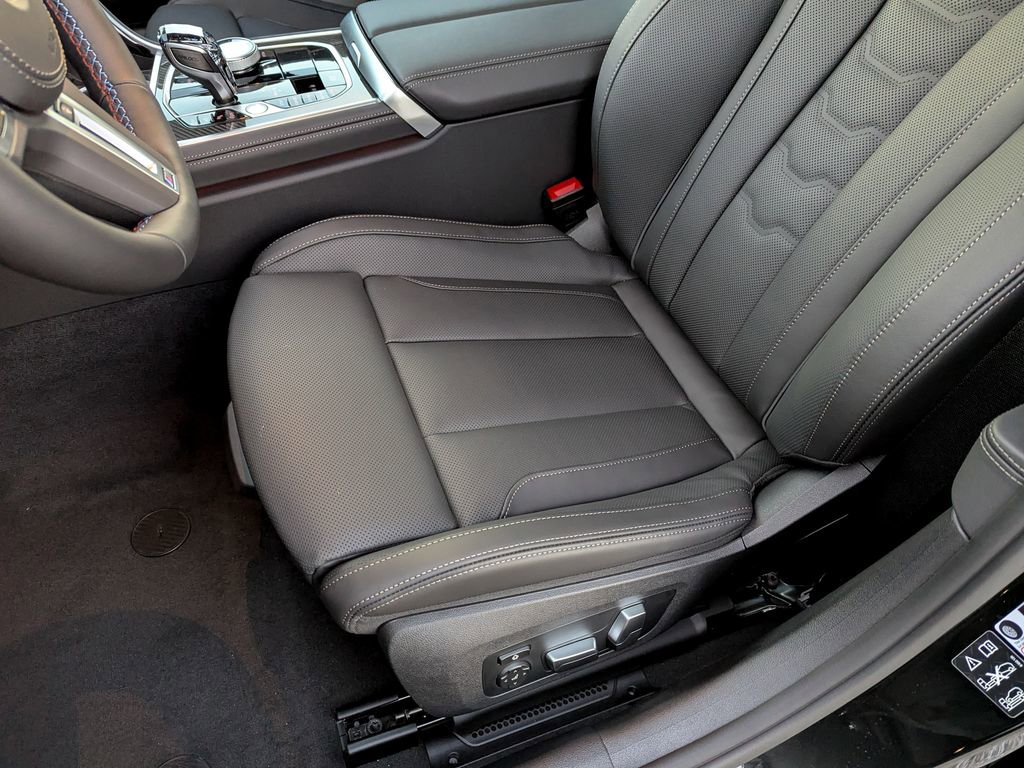 New 2026 BMW M850i xDrive w/ M Sport Professional Package image 13