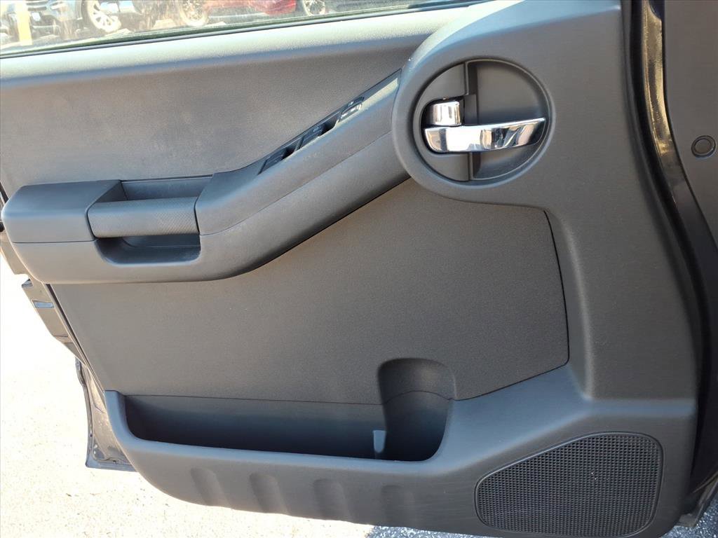 Used 2011 Nissan Xterra PRO-4X image 22