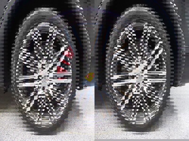 Used 2015 Porsche Cayenne Turbo image 37