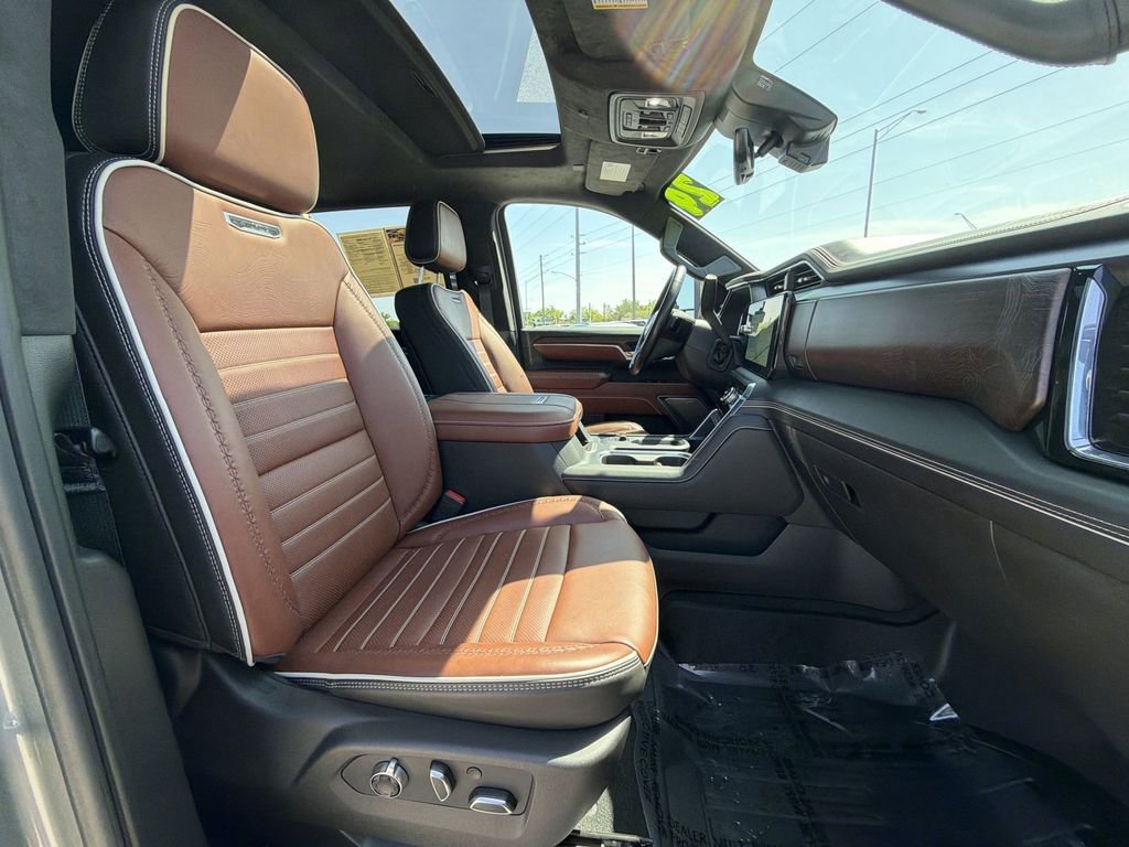 Certified 2024 GMC Sierra 3500 Denali Ultimate AWD/4WD image 13