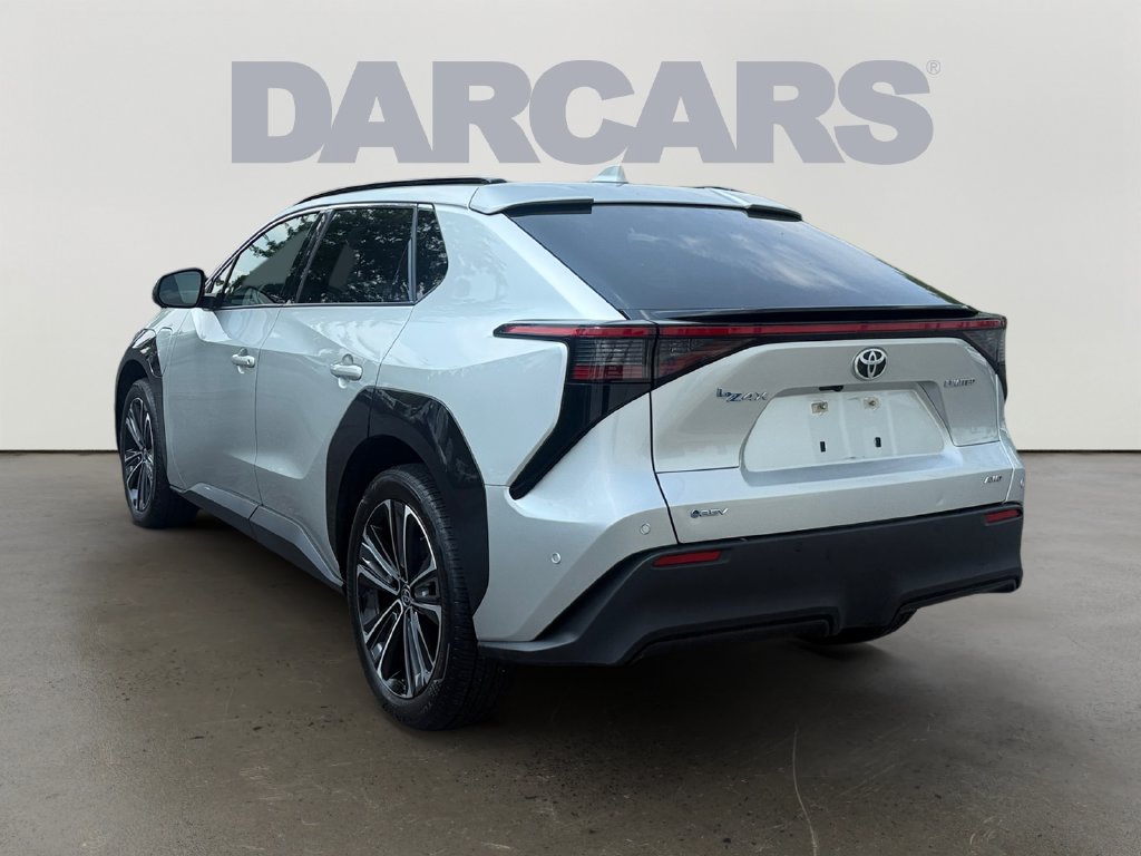 Used 2024 Toyota bZ4X AWD w/ Weather Package image 5