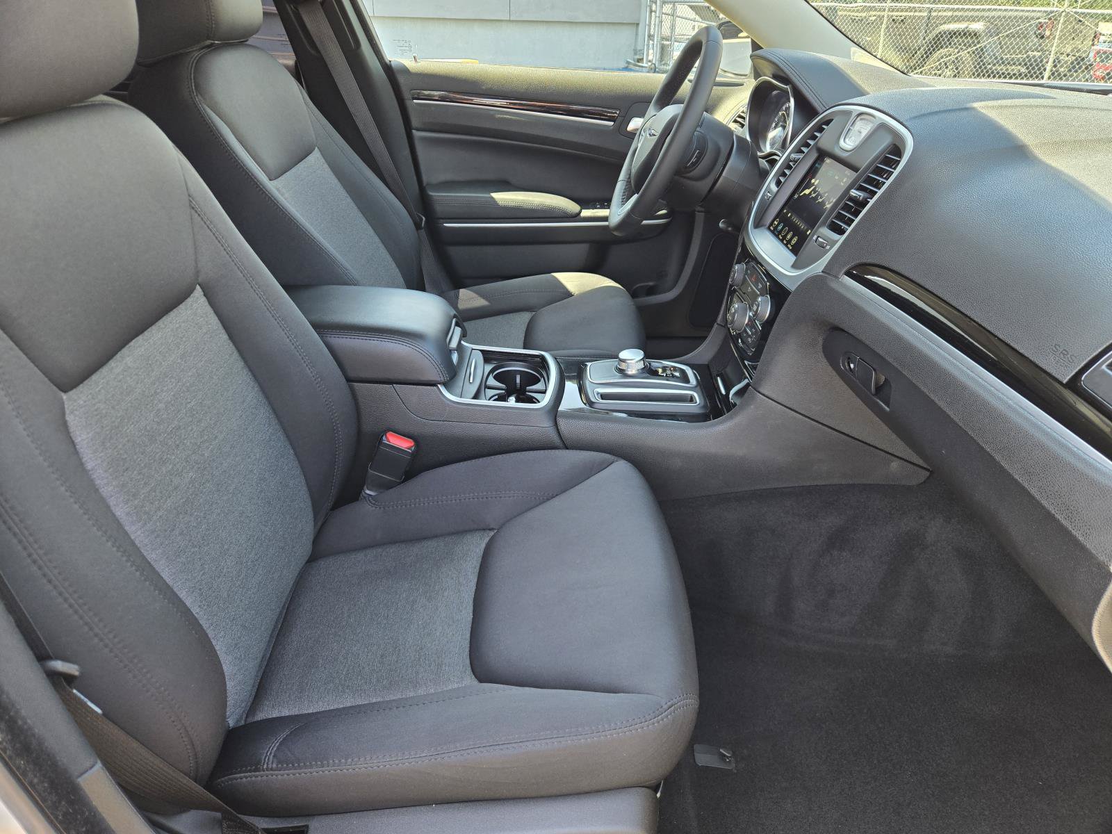 Certified 2023 Chrysler 300 Touring RWD image 31