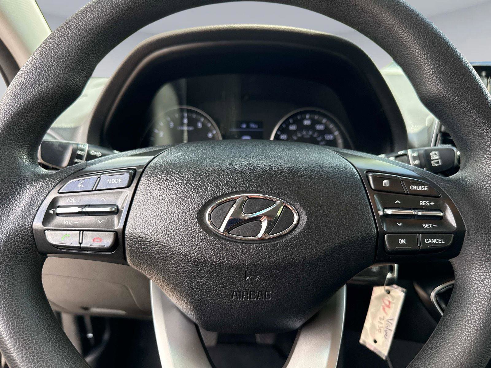Used 2018 Hyundai Elantra GT FWD image 26