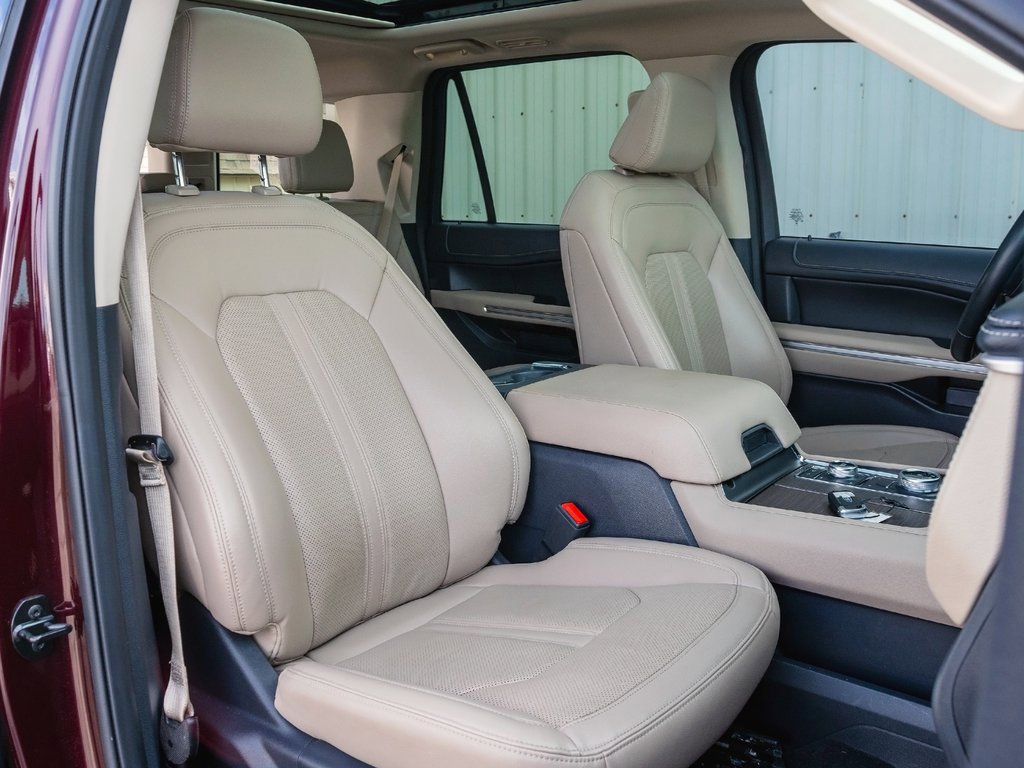 Used 2024 Ford Expedition Limited image 42