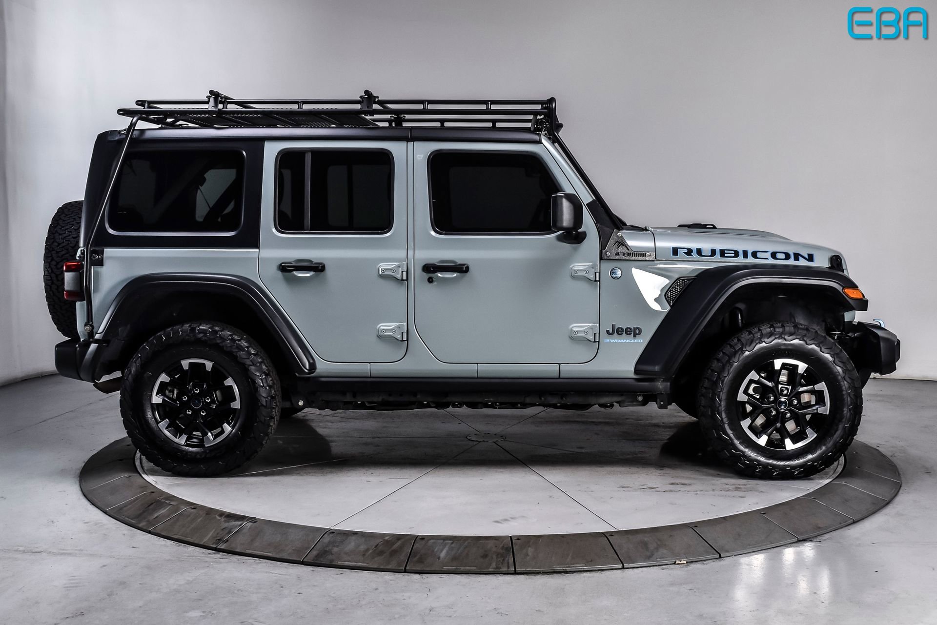 Used 2024 Jeep Wrangler Unlimited Rubicon 4xe w/ Technology Group image 7