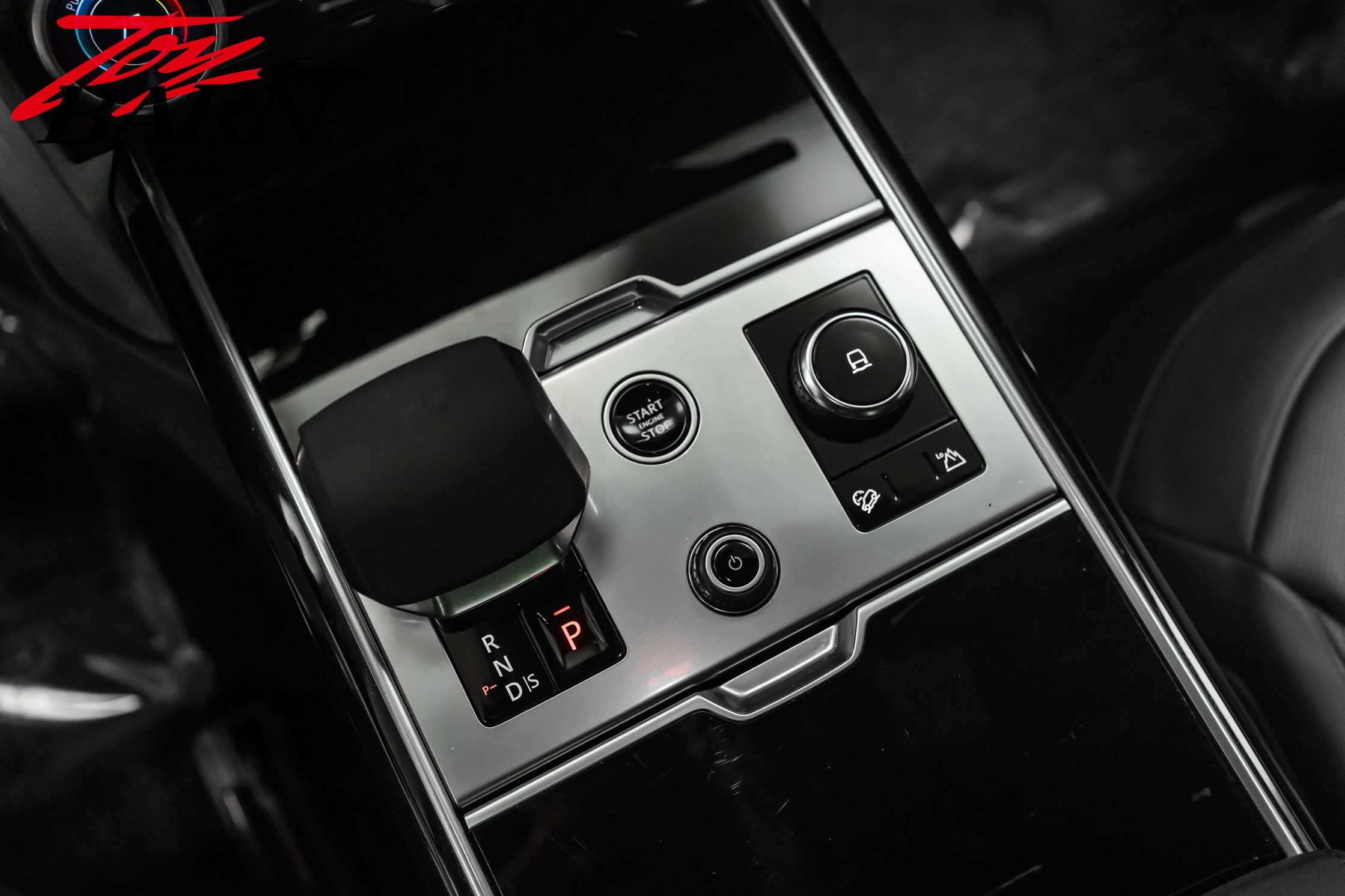 Used 2023 Land Rover Range Rover SE image 38