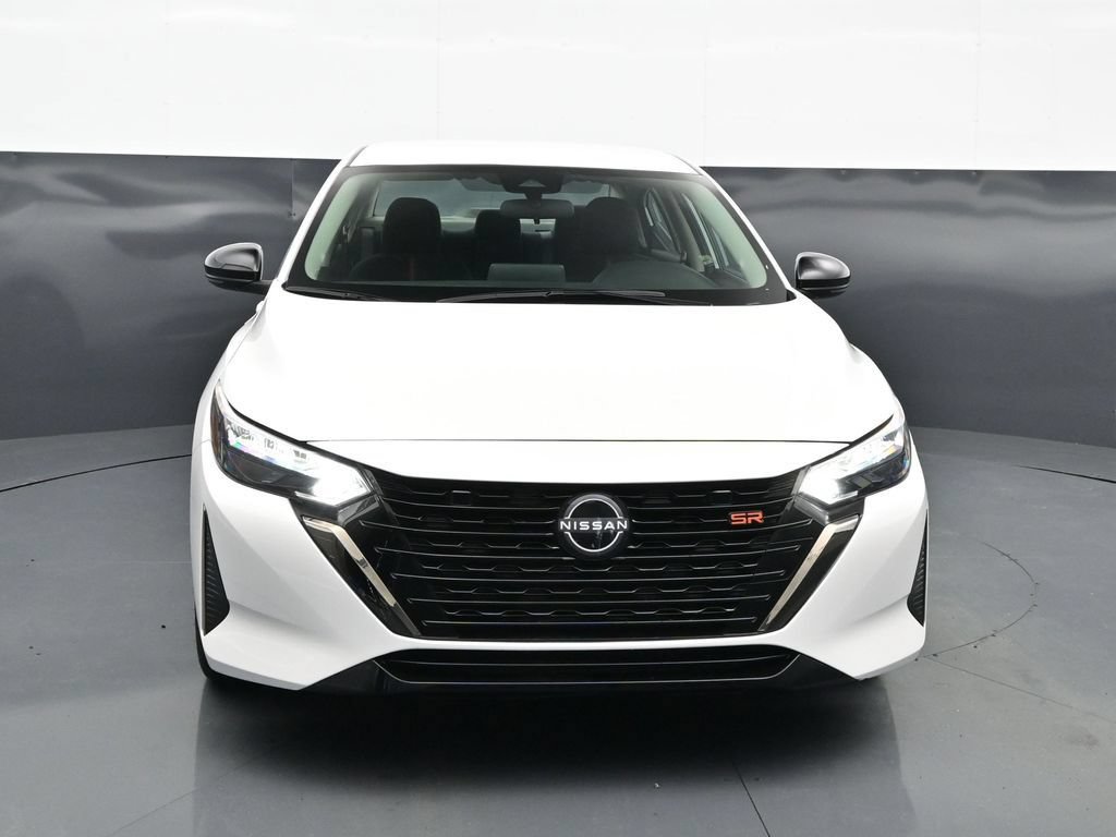 Used 2025 Nissan Sentra SR FWD image 13