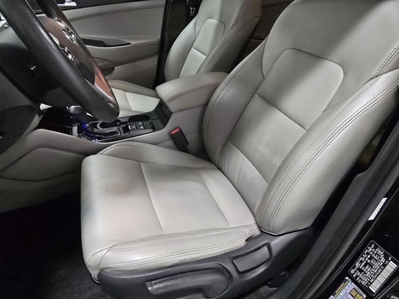 Used 2019 Hyundai Tucson SE image 19