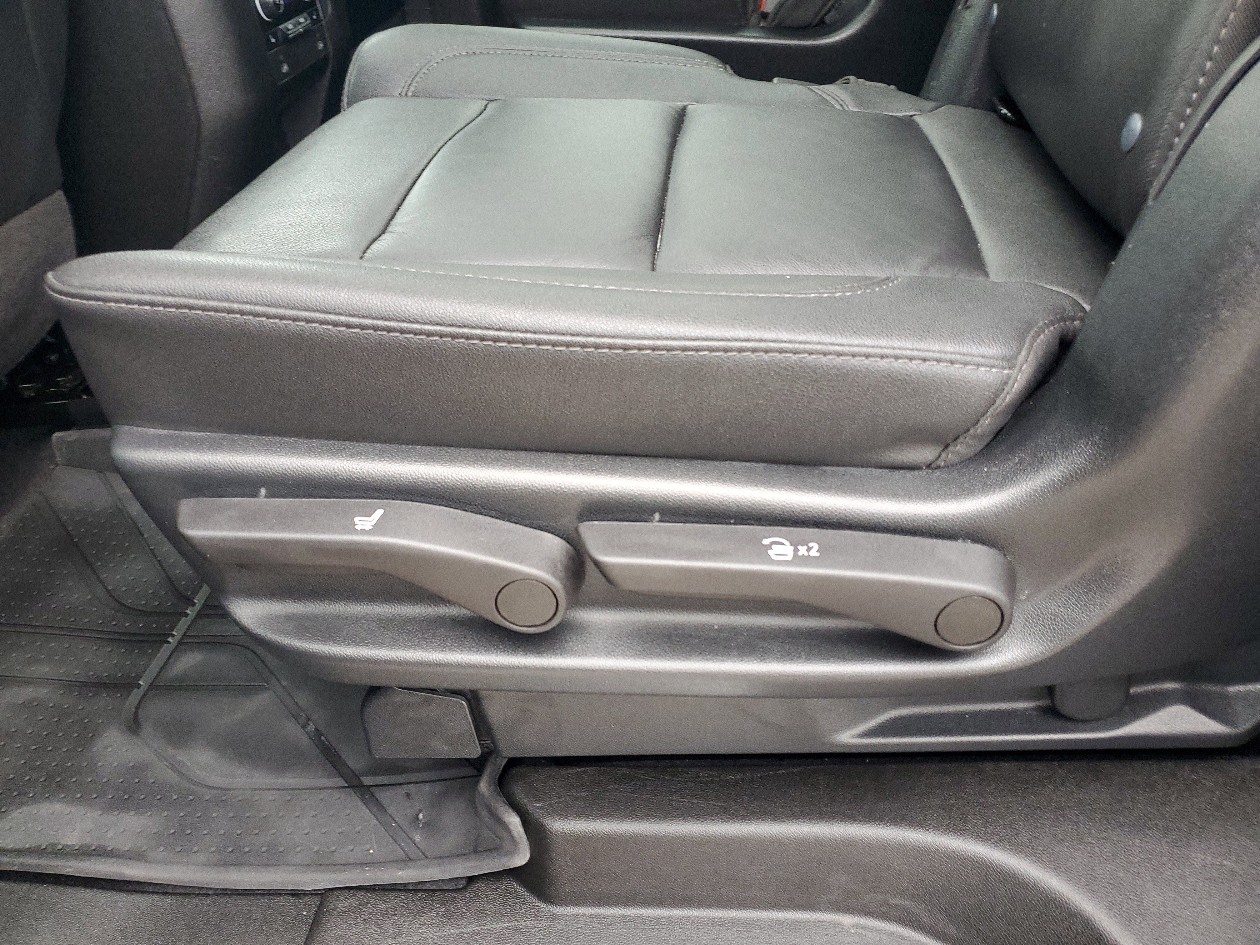 Used 2023 Chevrolet Tahoe LT w/ LT Signature Plus Package image 15