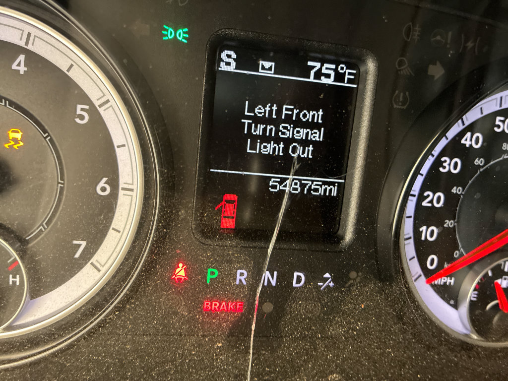 Used 2018 RAM 2500 Tradesman w/ Chrome Appearance Group AWD/4WD image 14