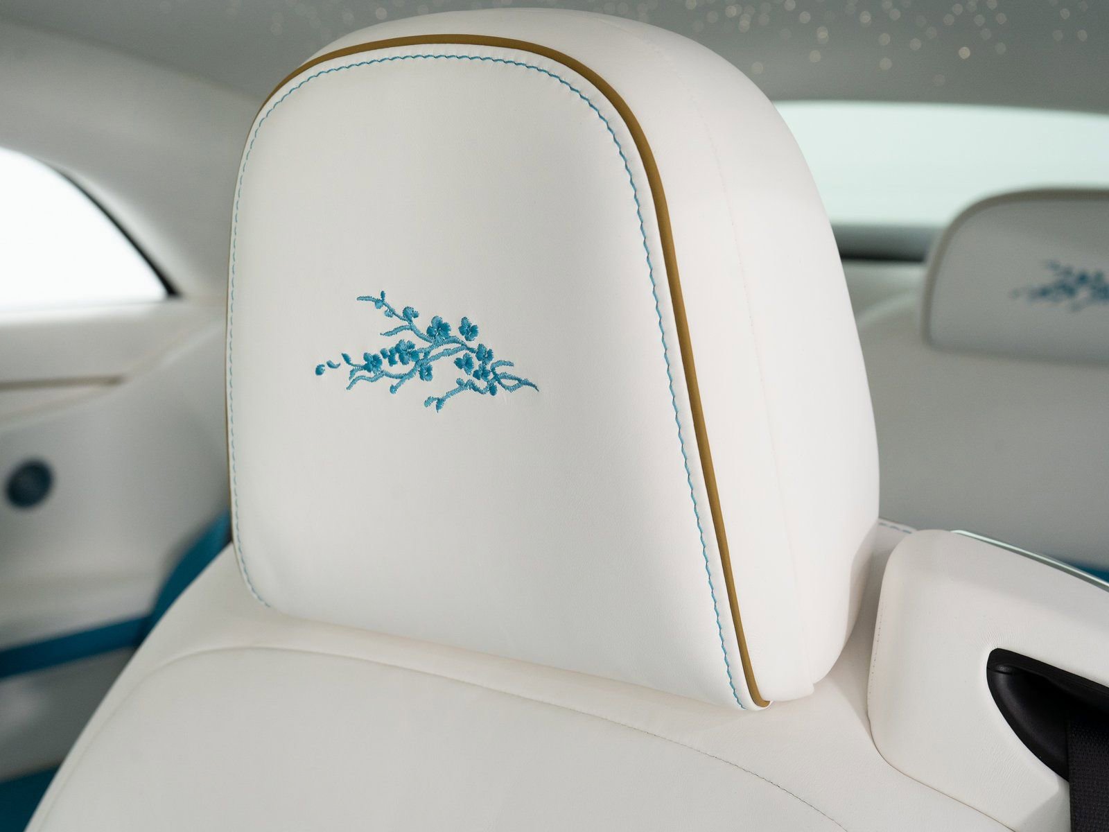 New 2026 Rolls-Royce Spectre Inspired By Primavera image 17