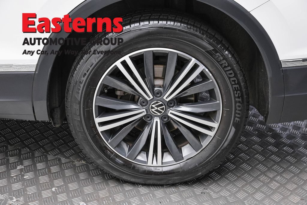 Used 2024 Volkswagen Tiguan Wolfsburg Edition FWD image 8