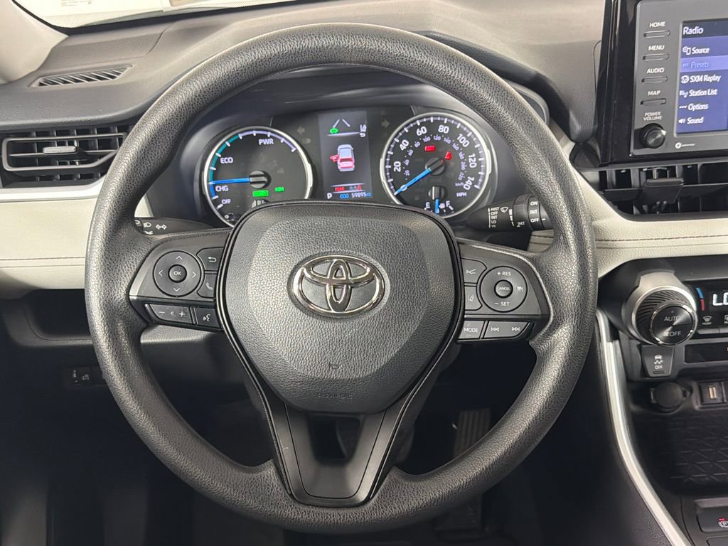 Used 2022 Toyota RAV4 XLE AWD/4WD image 23